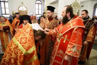 11-В четверг Светлой седмицы Епископ Амфилохий совершил Литургию в Андреевском соборе и удостоил ряд клириков Усть-Каменогорской епархии богослужебных наград