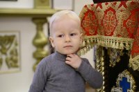 22-В четверг Светлой седмицы Епископ Амфилохий совершил Литургию в Андреевском соборе и удостоил ряд клириков Усть-Каменогорской епархии богослужебных наград