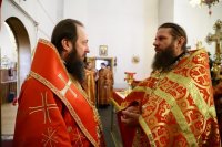29-В четверг Светлой седмицы Епископ Амфилохий совершил Литургию в Андреевском соборе и удостоил ряд клириков Усть-Каменогорской епархии богослужебных наград