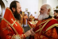 33-В четверг Светлой седмицы Епископ Амфилохий совершил Литургию в Андреевском соборе и удостоил ряд клириков Усть-Каменогорской епархии богослужебных наград