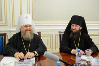 1-Состоялась встреча Митрополита Александра и Епископа Амфилохия с Акимом Восточно-Казахстанской области