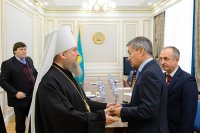 8-Состоялась встреча Митрополита Александра и Епископа Амфилохия с Акимом Восточно-Казахстанской области