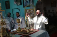 21-Управляющий Усть-Каменогорской епархией совершил Божественную литургию в Петро-Павловском храме Знаменско-Абалацкого женского монастыря г.Семипалатинска