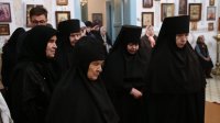26-Управляющий Усть-Каменогорской епархией совершил Божественную литургию в Петро-Павловском храме Знаменско-Абалацкого женского монастыря г.Семипалатинска