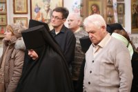 28-Управляющий Усть-Каменогорской епархией совершил Божественную литургию в Петро-Павловском храме Знаменско-Абалацкого женского монастыря г.Семипалатинска