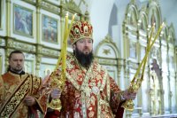 6-В память мученической кончины Царской семьи епископ Усть-Каменогорский и Семипалатинский Амфилохий совершил Литургию в Андреевском соборе