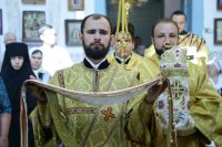 12-В день памяти преподобного Сергия Радонежского Епископ Амфилохий возглавил служение Божественной Литургии в Знаменско-Абалацком монастыре Семипалатинска