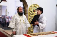 12-В праздник Крещения Господня епископ Амфилохий совершил Литургию и чин великого освящения воды в Андреевском кафедральном соборе