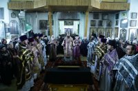 12-Служение епископа Амфилохия в пятницу 4-й седмицы Великого поста