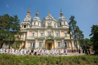 14-Епископ Амфилохий принял участие в торжествах по случаю 20-летия возвращения Вознесенского собора Алма-Аты Православной Церкви Казахстана