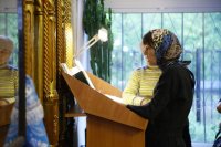 5-Радуйся, Пречистая, весь мир рождеством Своим возвеселившая