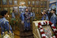 20-Радуйся, Пречистая, весь мир рождеством Своим возвеселившая