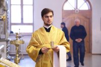 8-В Прощеное воскресенье епископ Амфилохий совершил Литургию в Андреевском соборе Усть-Каменогорска