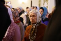 10-В Прощеное воскресенье епископ Амфилохий совершил Литургию в Андреевском соборе Усть-Каменогорска
