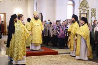 19-В Прощеное воскресенье епископ Амфилохий совершил Литургию в Андреевском соборе Усть-Каменогорска
