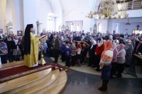 29-В Прощеное воскресенье епископ Амфилохий совершил Литургию в Андреевском соборе Усть-Каменогорска