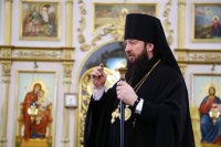 35-В Прощеное воскресенье епископ Амфилохий совершил Литургию в Андреевском соборе Усть-Каменогорска