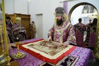 16-В Неделю четвертую Великого поста епископ Амфилохий совершил Литургию свт. Василия Великого в главном храме Усть-Каменогорска – Андреевском соборе