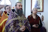 30-В Неделю четвертую Великого поста епископ Амфилохий совершил Литургию свт. Василия Великого в главном храме Усть-Каменогорска – Андреевском соборе