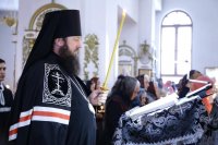 2-Начало чтения Великого покаянного канона в Андреевском кафедральном соборе Усть-Каменогорска