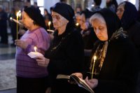 7-Начало чтения Великого покаянного канона в Андреевском кафедральном соборе Усть-Каменогорска
