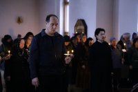 9-Начало чтения Великого покаянного канона в Андреевском кафедральном соборе Усть-Каменогорска