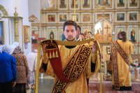9-Воскресная литургия архипастрыским служением в главном храме Восточного Казахстана