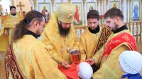 29-Воскресная литургия архипастрыским служением в главном храме Восточного Казахстана