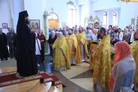 30-Воскресная литургия архипастрыским служением в главном храме Восточного Казахстана