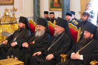 10-Патриарх Иерусалимский Феофил принял группу паломников из Восточного Казахстана во главе с епископом Амфилохием