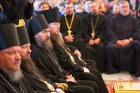 13-Патриарх Иерусалимский Феофил принял группу паломников из Восточного Казахстана во главе с епископом Амфилохием