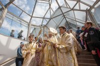 19-Епископ Амфилохий принял участие в церковных торжествах, посвященных 1000-летию преставления равноапостольного князя Владимира
