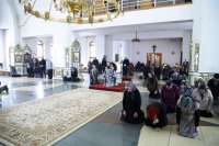 8-В среду первой седмицы Великого поста Управляющий Усть-Каменогорской епархией совершил Литургию Преждеосвященных Даров в Андреевском соборе