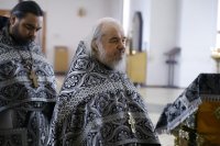 24-В среду первой седмицы Великого поста Управляющий Усть-Каменогорской епархией совершил Литургию Преждеосвященных Даров в Андреевском соборе