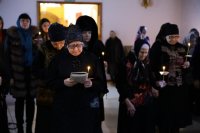 6-В четверг первой седмицы Великого поста епископ Амфилохий завершил чтение Покаянного канона св. Андрея Критского
