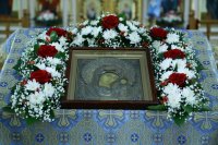 15-Епископ Амфилохий совершил утреню с чтением Акафиста Пресвятой Богородице в Андреевском кафедральном соборе в Усть-Каменогорске