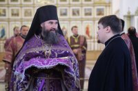1-В праздник Воздвижения Креста Господня Управляющий Усть-Каменогорской епархией возглавил Литургию в главном храме Восточного Казахстана