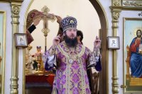 22-В день памяти великомученика Феодора Тирона епископ Амфилохий совершил Литургию свт. Иоанна Златоуста в главном храме Усть-Каменогорской епархии – Андреевском кафедральном соборе