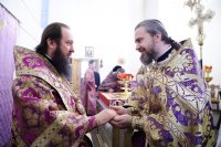 24-В день памяти великомученика Феодора Тирона епископ Амфилохий совершил Литургию свт. Иоанна Златоуста в главном храме Усть-Каменогорской епархии – Андреевском кафедральном соборе