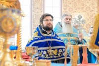 8-В праздник Успения Пресвятой Богородицы Епископ Амфилохий сослужил за Литургией Митрополиту Александру в главном храме Казахстана - Успенском соборе Астаны