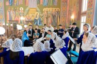 10-В праздник Успения Пресвятой Богородицы Епископ Амфилохий сослужил за Литургией Митрополиту Александру в главном храме Казахстана - Успенском соборе Астаны