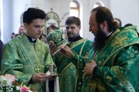 15-В канун праздника Троицы Управляющий Усть-Каменогорской епархией совершил всенощное бдение в Андреевском кафедральном соборе