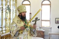 18-В праздник Святой Пятидесятницы Епископ Амфилохий совершил Божественную литургию в главном храме Восточного Казахстана