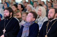 2-В духовно-культурном центре Митрополичьего округа прошел прием и благотворительный концерт в честь юбилейной даты Крестителя Руси
