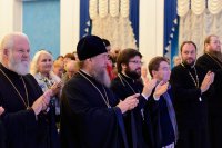 21-В духовно-культурном центре Митрополичьего округа прошел прием и благотворительный концерт в честь юбилейной даты Крестителя Руси