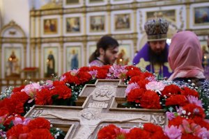 «Кресту Твоему покланяемся, Владыко!» Неделя Крестопоклонная Святой Четыредесятницы (+ВИДЕО)