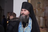 8-В канун праздника Введения во храм Пресвятой Богородицы епископ Амфилохий совершил Всенощное бдение