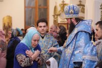 23-В канун праздника Введения во храм Пресвятой Богородицы епископ Амфилохий совершил Всенощное бдение
