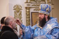 27-В канун праздника Введения во храм Пресвятой Богородицы епископ Амфилохий совершил Всенощное бдение