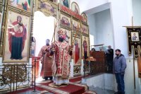 12-Божественная Литургия пасхальным чином в Свято-Зиновьевском храме Усть-Каменогорска